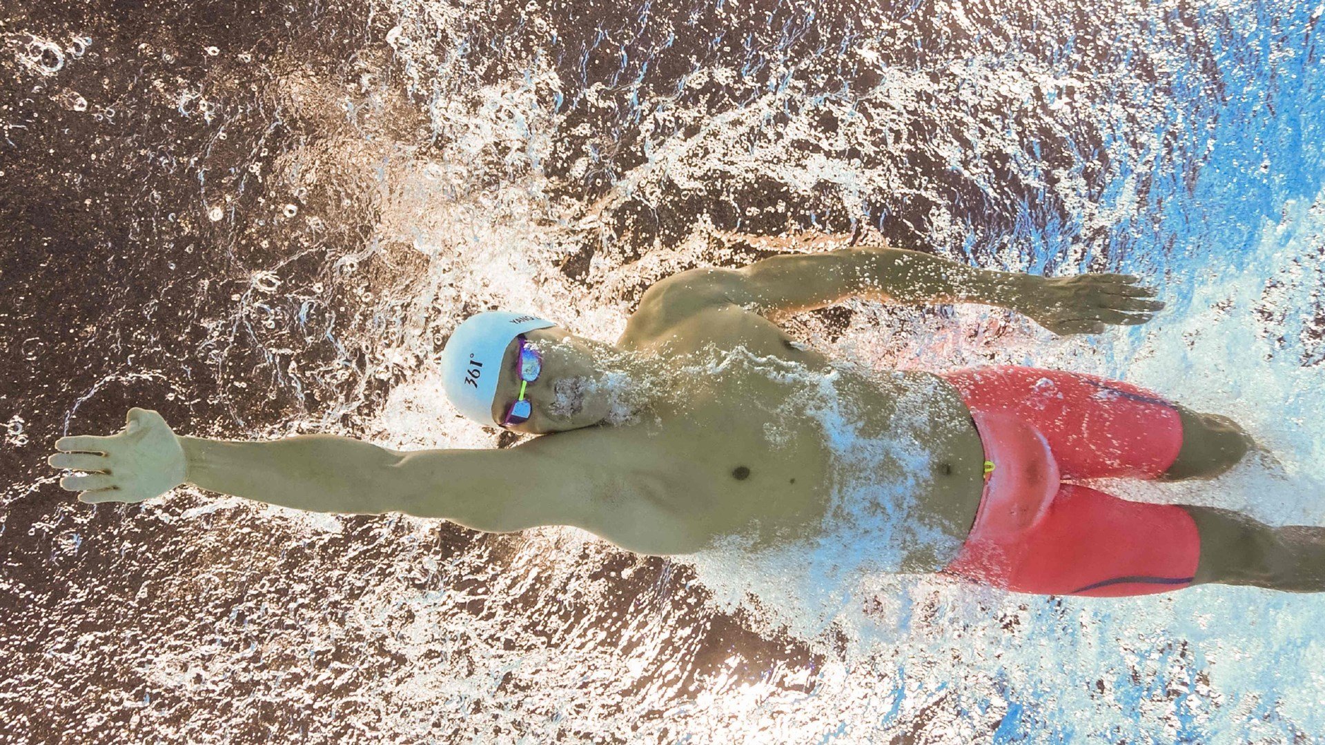 爱游戏ayx-谷爱凌携手品牌支持乡村滑雪发展，谷爱凌滑雪运动员谷爱凌